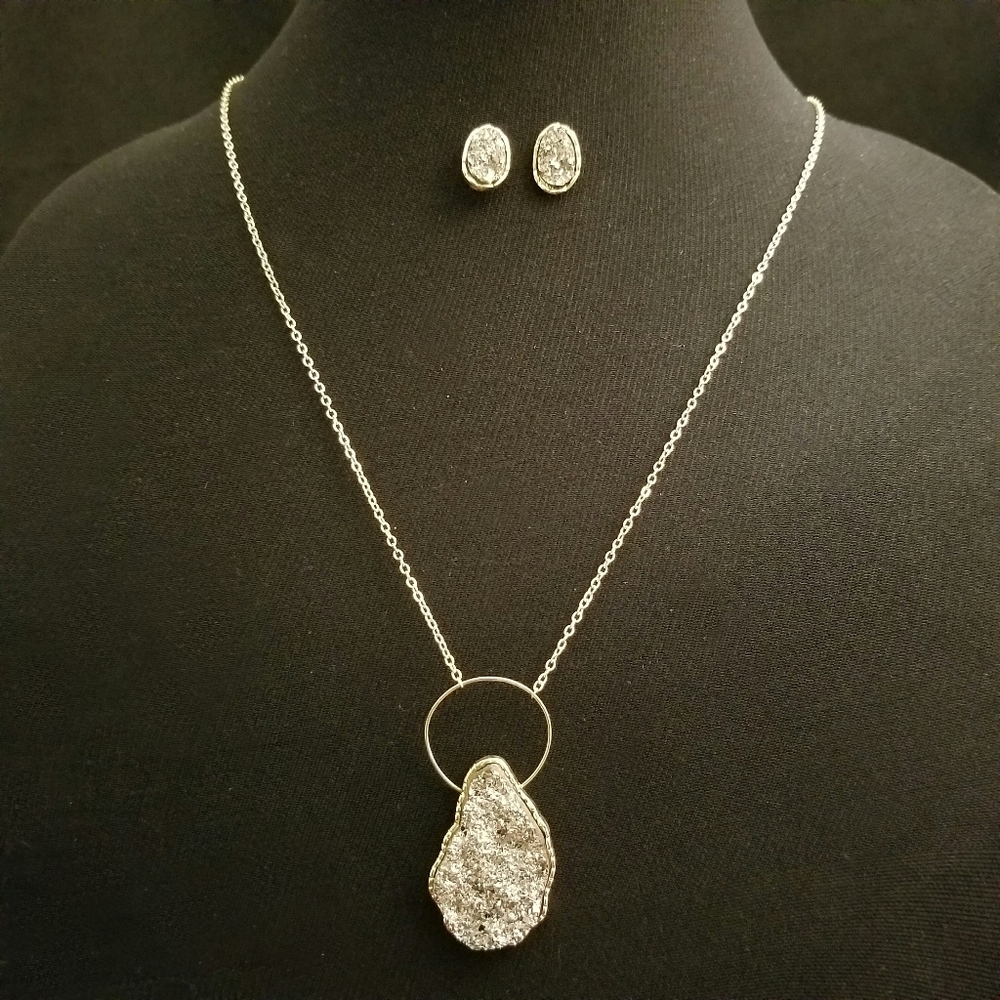 Skinny Hoop Druzy Stone Pendant Long Necklace Set A Perfect Accessory